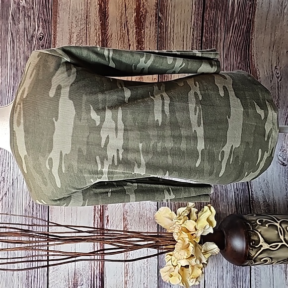STYLE & CO GREEN WAFFLE KNIT 3/4 SLEEVE CAMO PRINT PULLOVER TOP - Picture 5 of 12